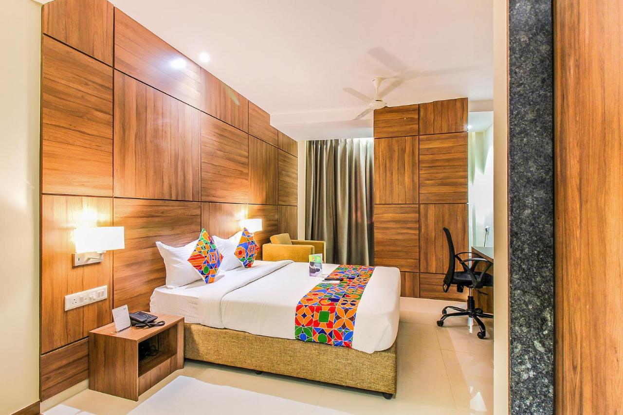 Hotel Fabhotel Rk International - Nr International Airport Bombaj